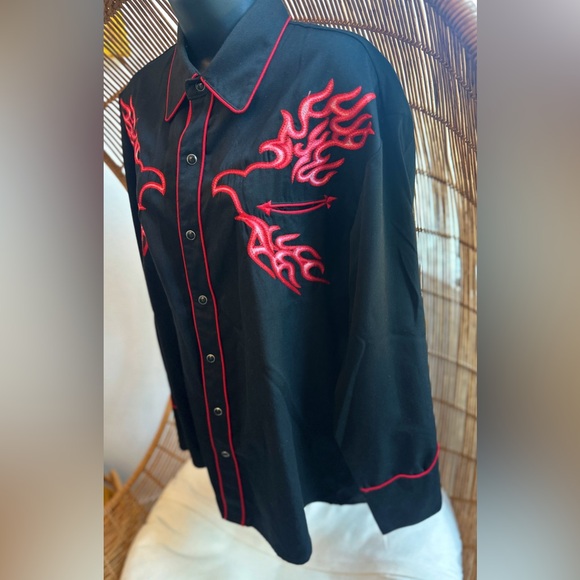 Vintage Scully Black Red Flames Embroidered Pearl Snap Western Shirt Men’s Sz M - Picture 2 of 16